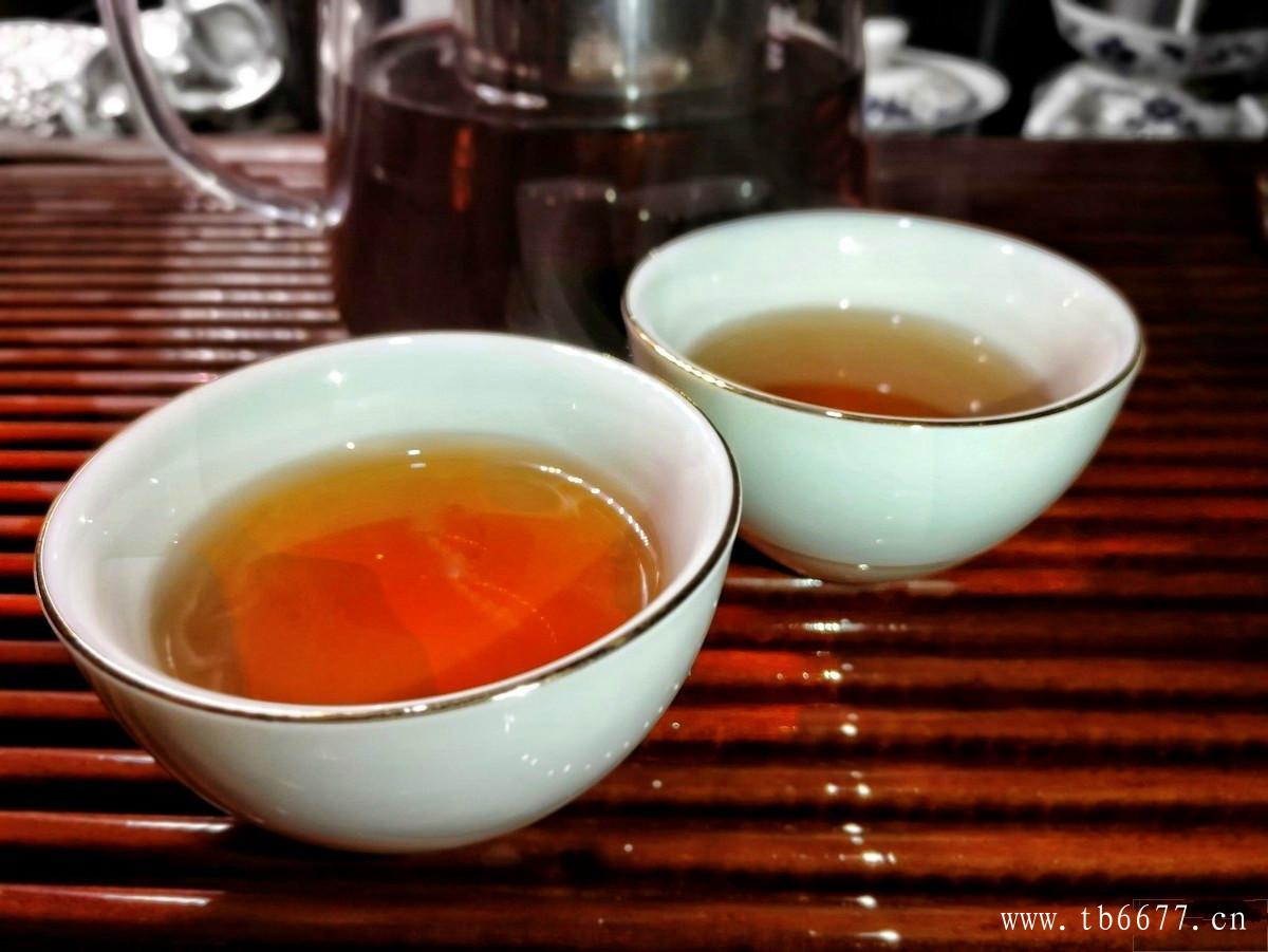 紫砂壶泡老白茶的方法